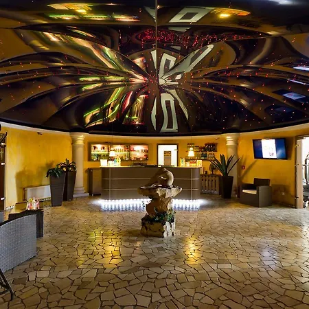 Olimp Business & ホテル 3*