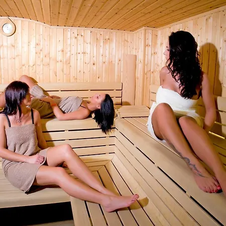 ホテル Olimp Business & ベジヘロボ