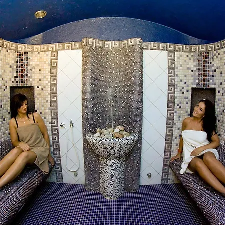 Olimp Business & 3* ベジヘロボ