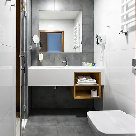 Hotel Olimp Business & 3*