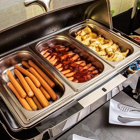 Olimp Business & ホテル 3*