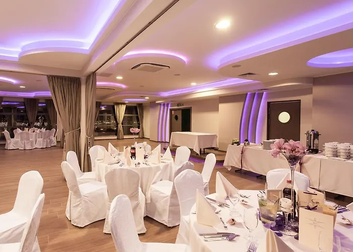 Olimp Business & Hotel 3*